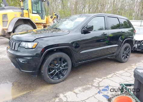 2017 Jeep Grand Cherokee Altitude 4X4 from USA, damaged, VIN 1C4RJFAG9HC851386